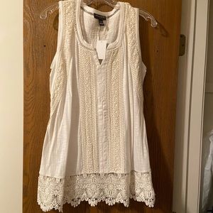 A Pea in The Pod maternity top